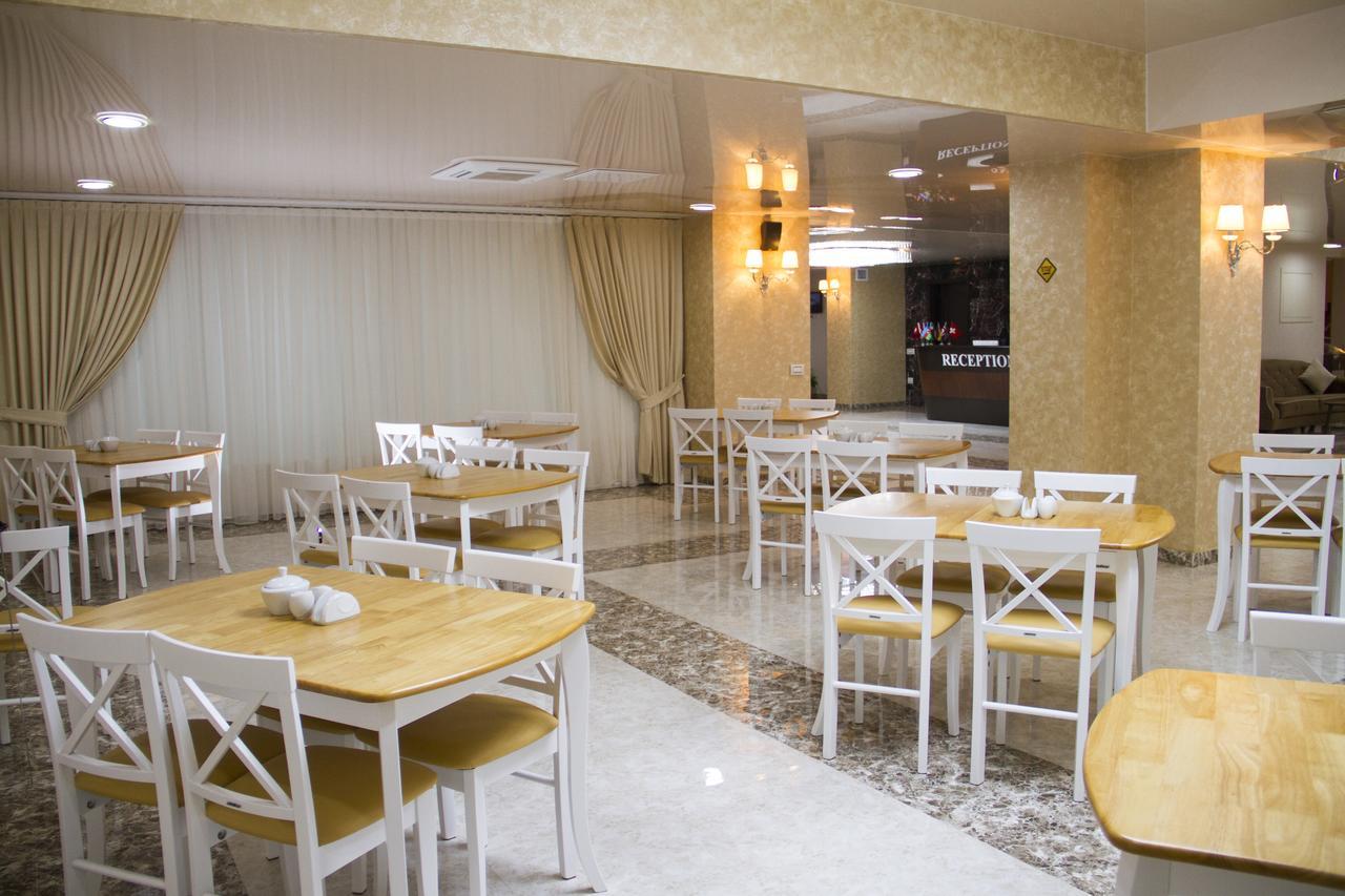 Continent Hotel Baku Exterior photo